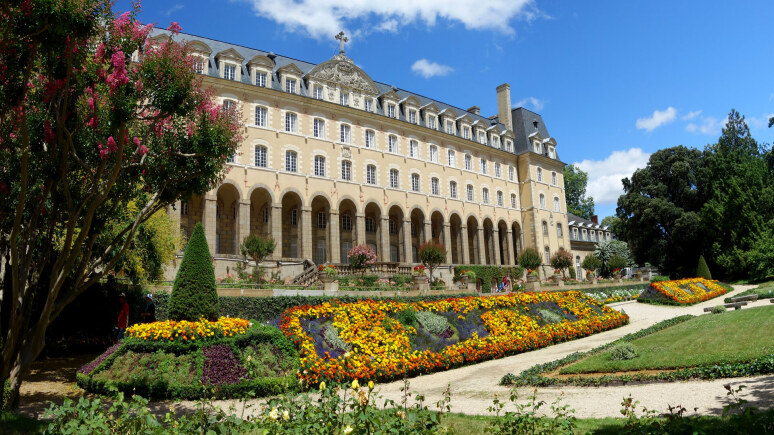 Location utilitaire Bordeaux Rennes